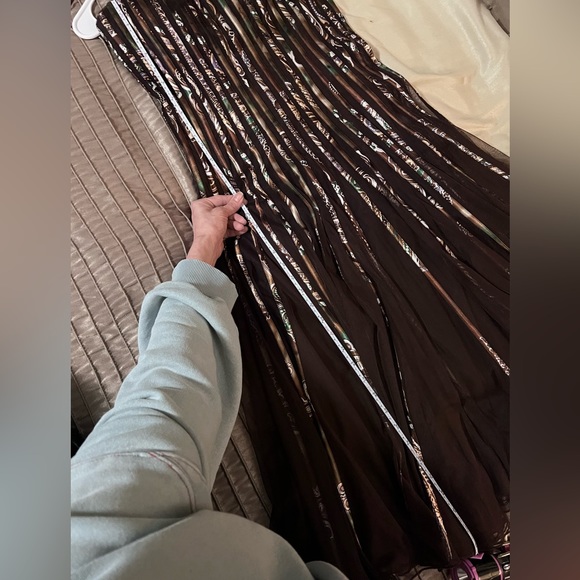 Stunning Cache Midi Dress - Picture 14 of 15